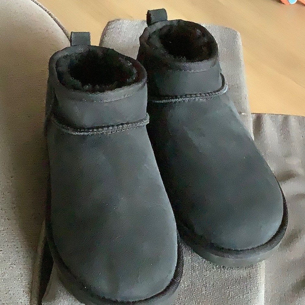 UGG Women’s Classic Ultra Mini